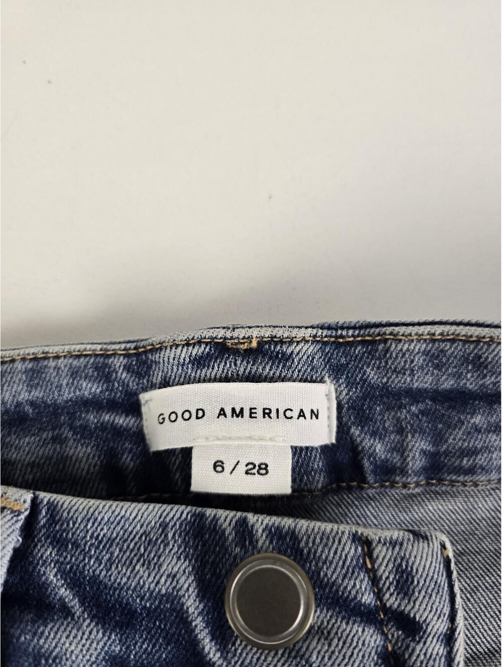 Good American Good Curve Straight Leg Jean Size 6/28 ( 24" Inseam) - Picture 5 of 14